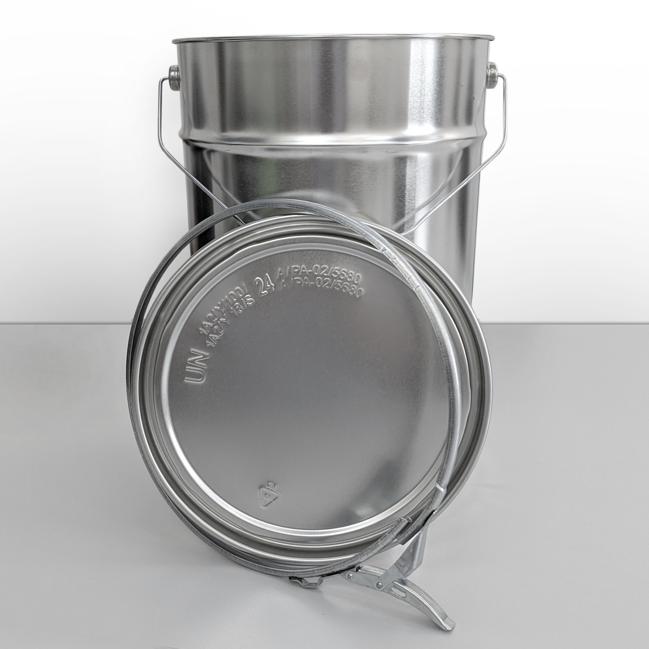 12 Liter Weißblecheimer inkl. Deckel mit Spannring
